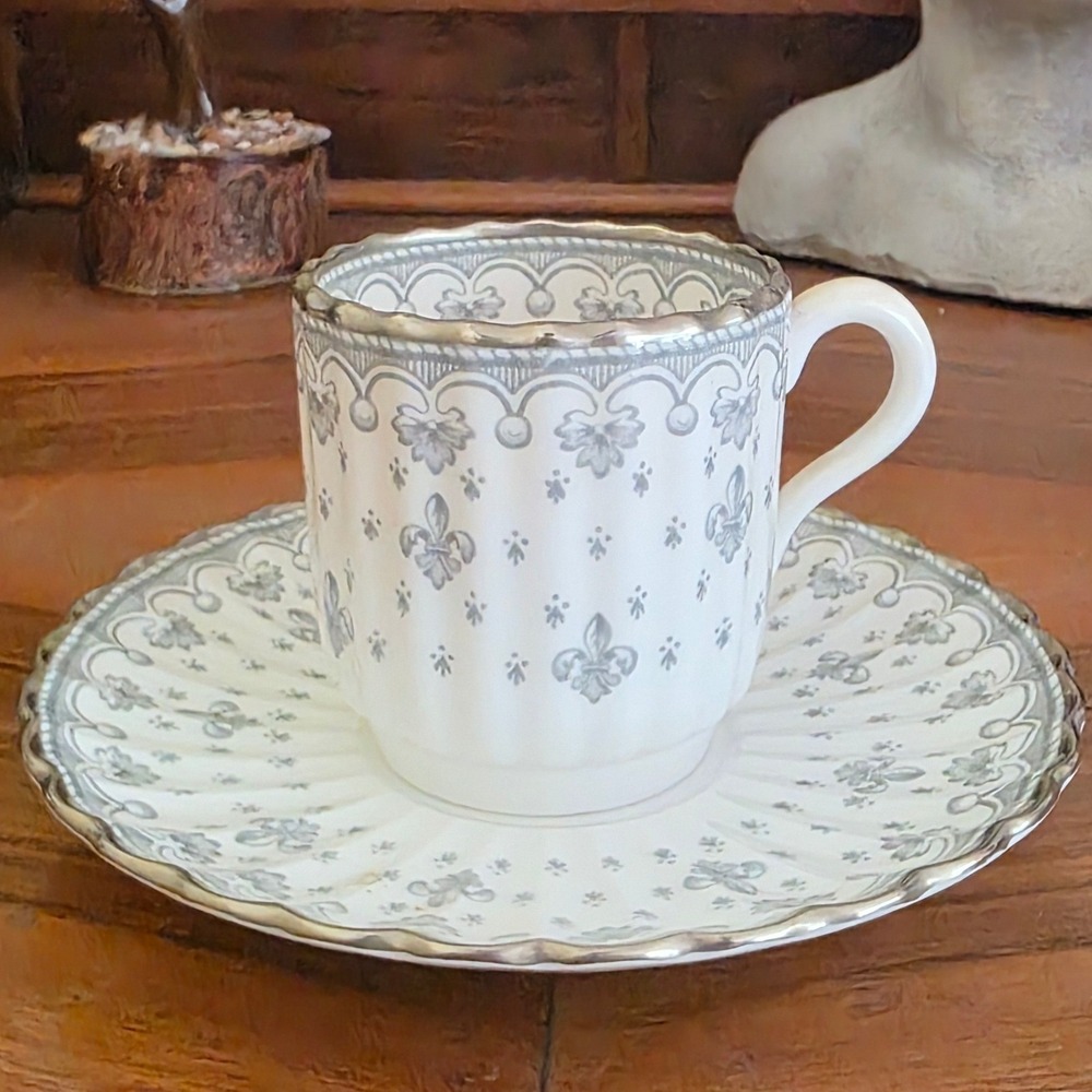 SPODE Vintage Y7515 Fleur de Lys Grey Platinum Demitasse Cup Saucer England